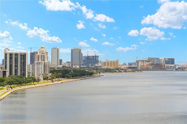 $5,900 | 3301 Bayshore Boulevard, Unit 1601E, Tampa, FL 33629