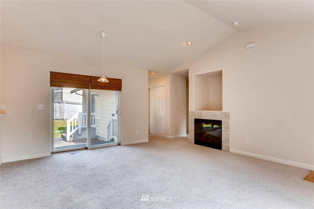 2036 Kent Des Moines Road Des Moines, WA 98198 - Photo 2 of 11 Gallery Image 2