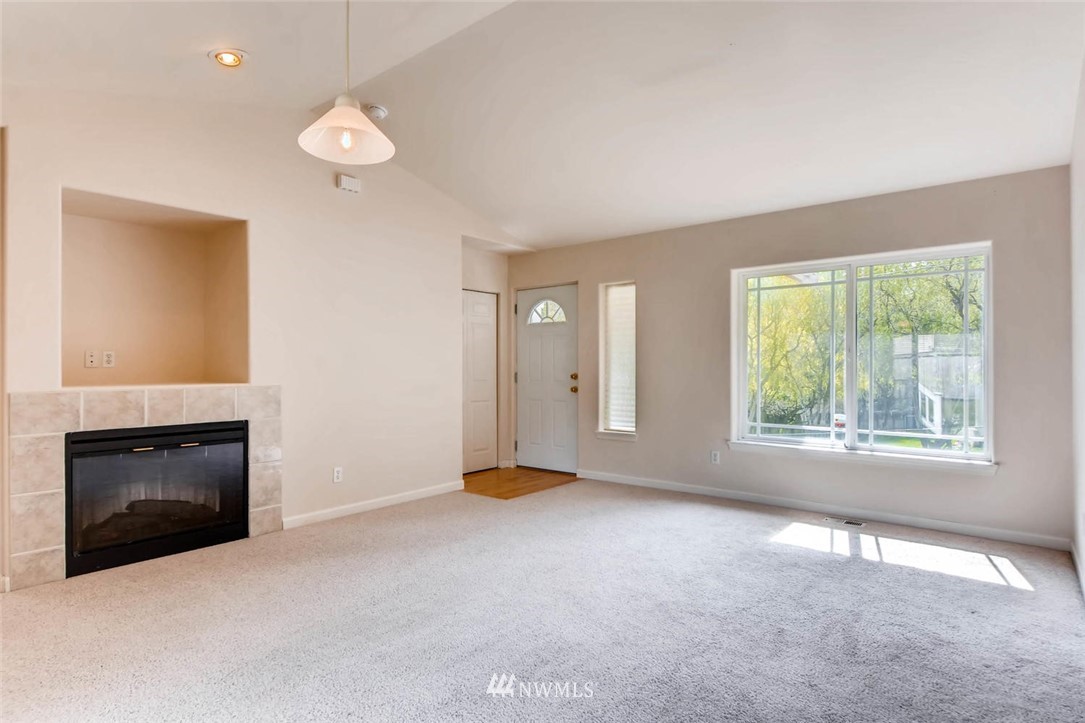 2036 Kent Des Moines Road Des Moines, WA 98198 - Photo 3 of 11 Gallery Image 3