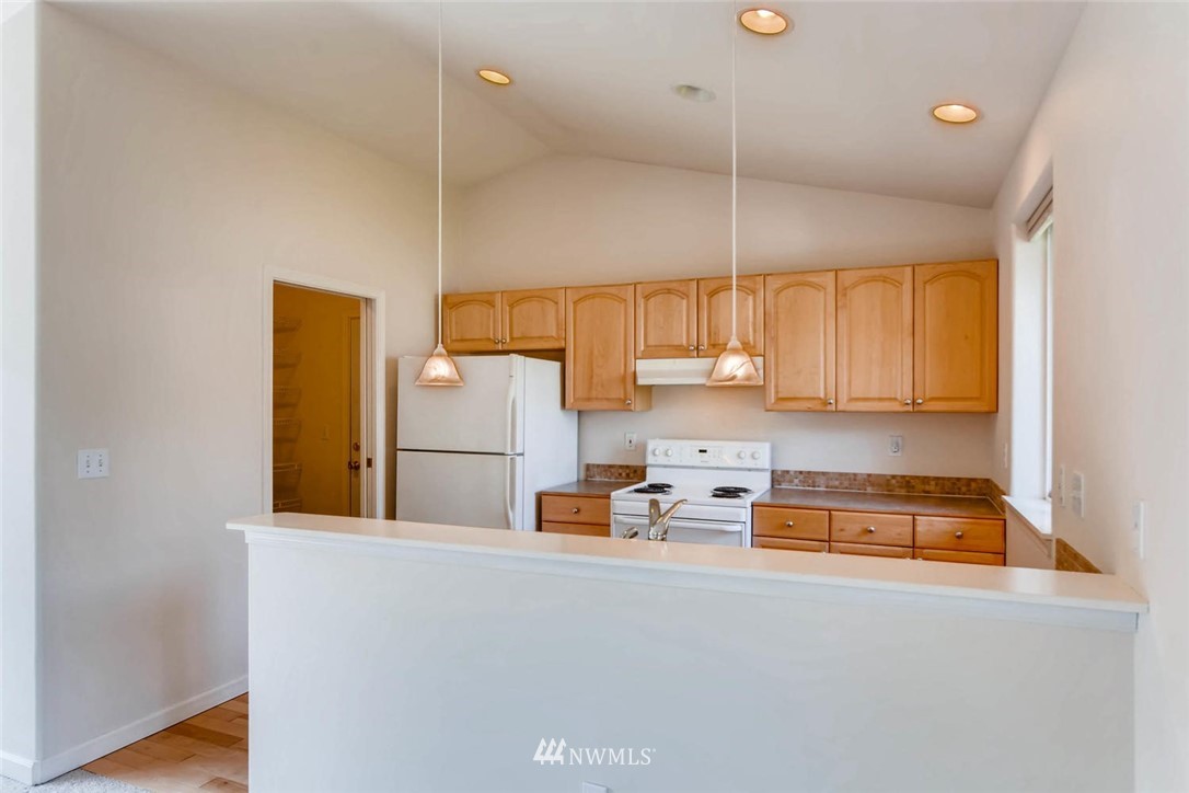 2036 Kent Des Moines Road Des Moines, WA 98198 - Photo 5 of 11 Gallery Image 5