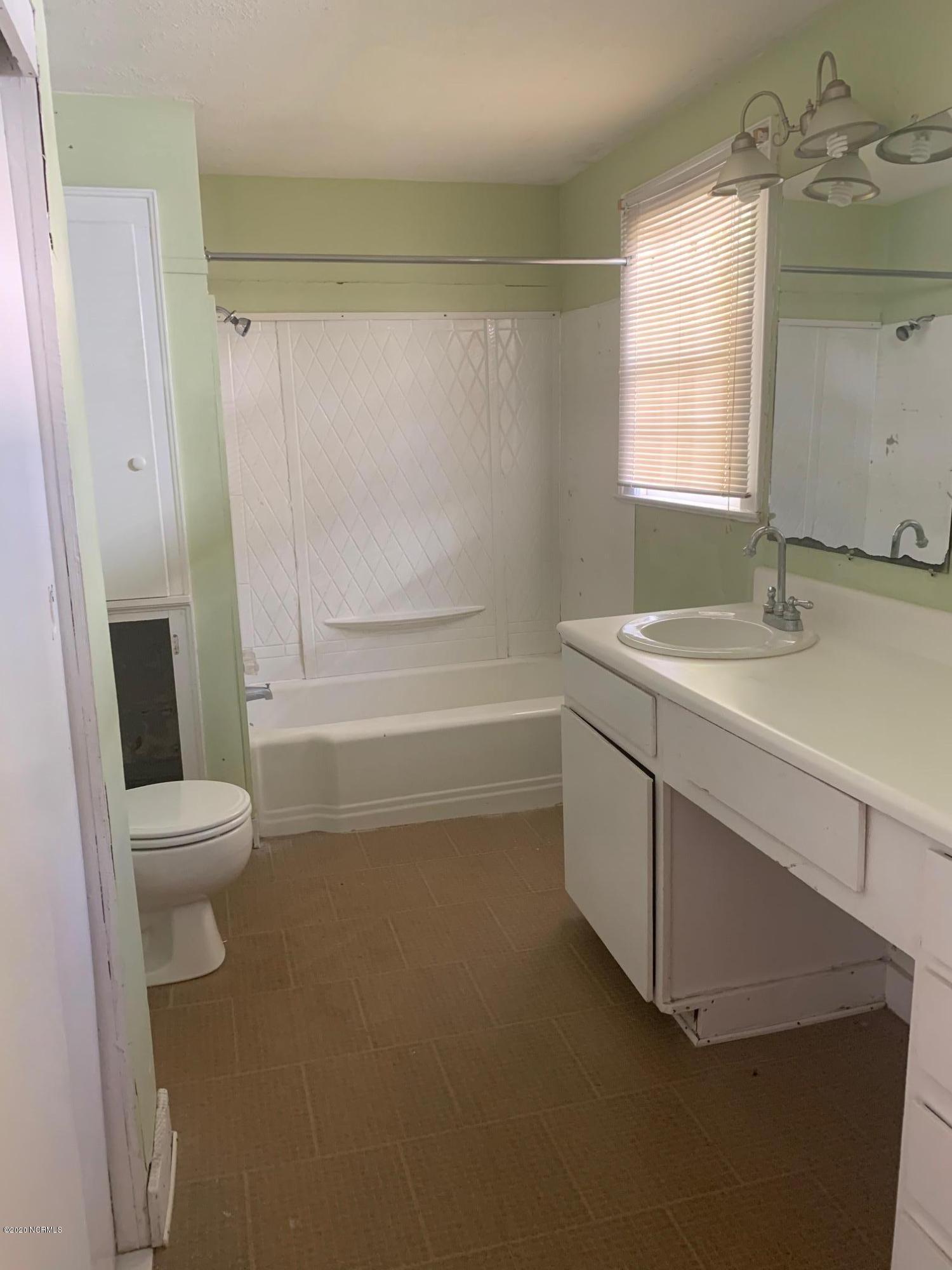 421 East 2nd Street Washington, NC 27889 - Photo 11 of 18 IMG_3898