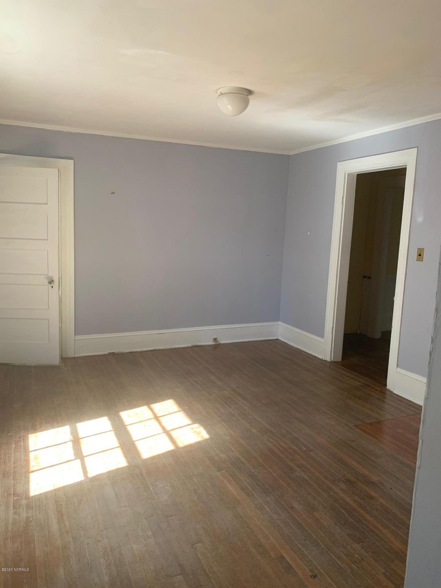 421 East 2nd Street Washington, NC 27889 - Photo 6 of 18 IMG_3890