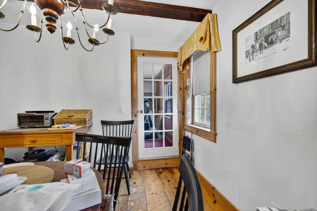 $499,999 | 1 Cemetery Road, New Boston, NH 03070