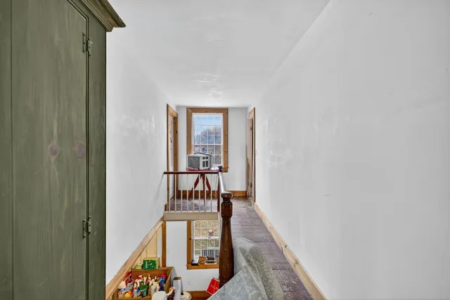 $499,999 | 1 Cemetery Road, New Boston, NH 03070