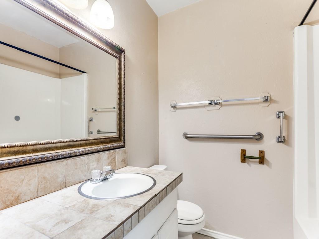 1111 North Nolan River Road, Unit B Cleburne, TX 76033 - Photo 12 of 12 Gallery Image 12