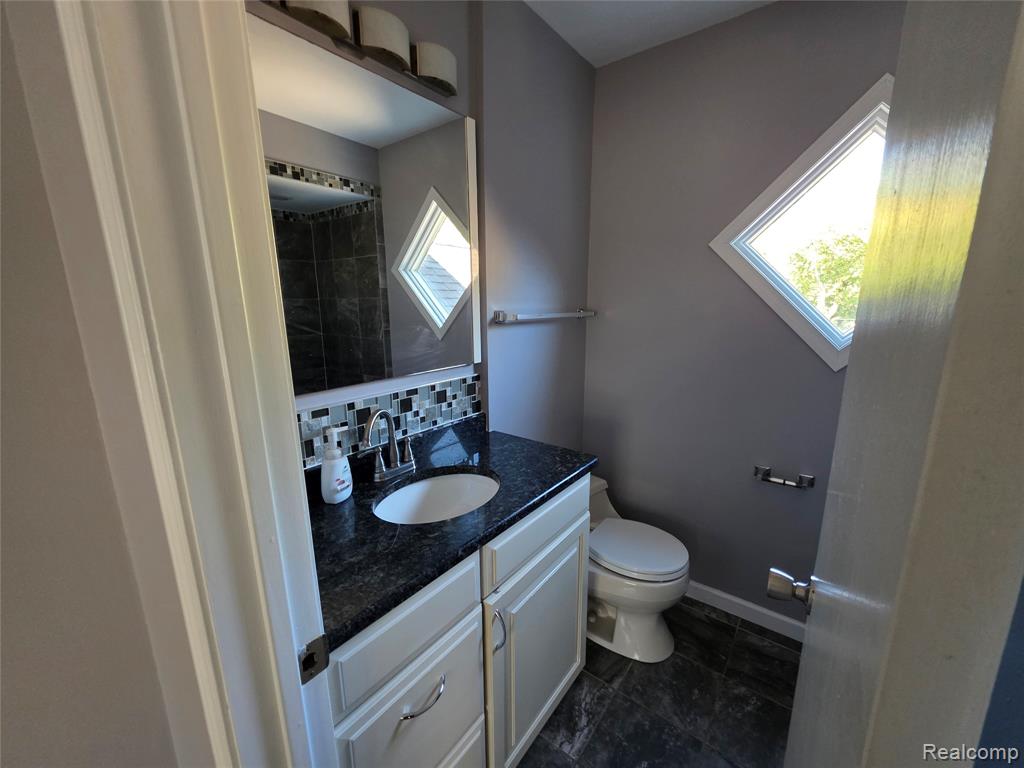 18626 Inkster Road Redford, MI 48240 - Photo 15 of 22