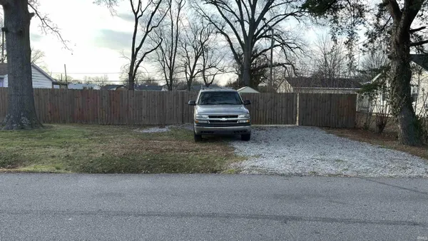 $25,000 | 1715 Jeanette Avenue, Evansville, IN 47714