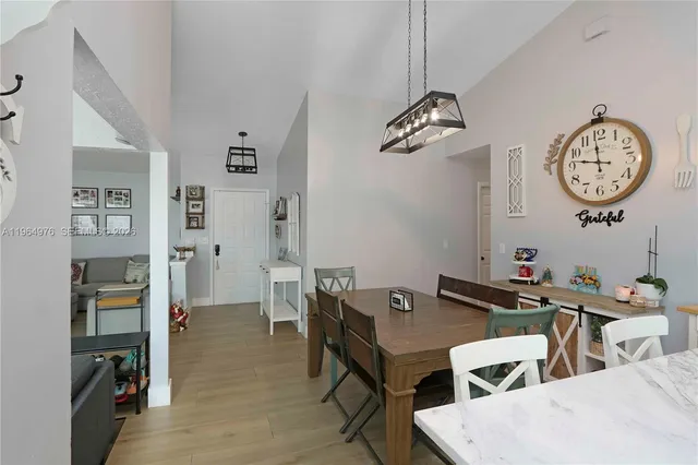 $3,750 | Ivanhoe, Davie, FL 33331