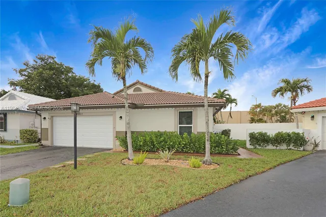 $3,750 | Ivanhoe, Davie, FL 33331