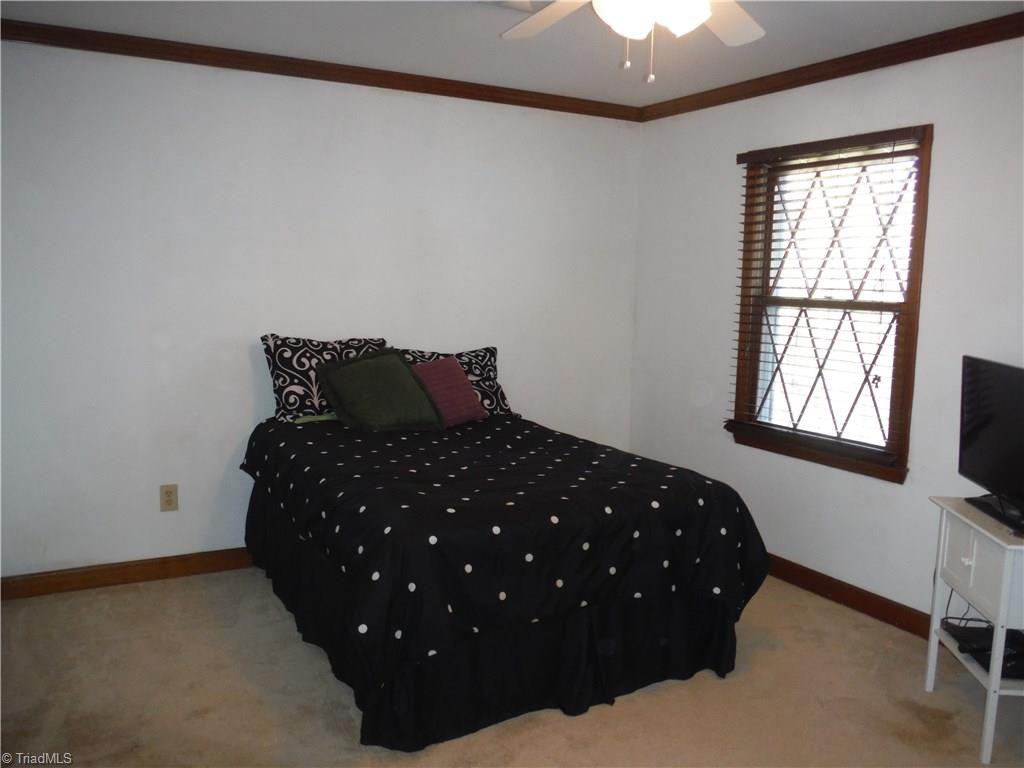 1801 Neelley Road Pleasant Garden, NC 27313 - Photo 16 of 20 2nd & 3rd bedrooms are large with Jack N Jill full bath in-between!