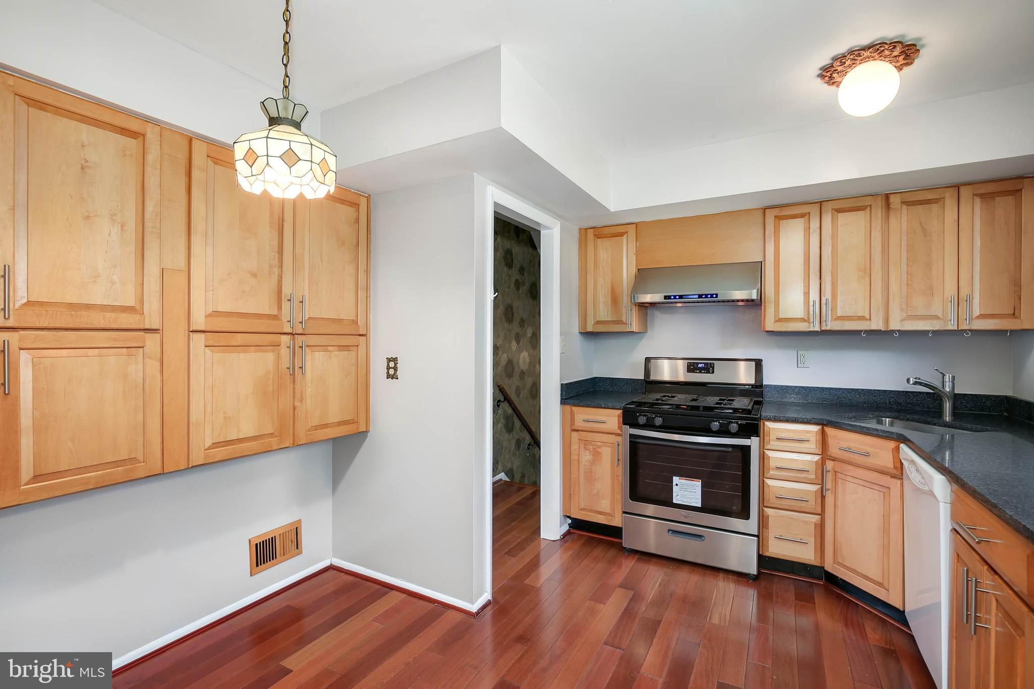 2002 Dundee Road Rockville, MD 20850 - Photo 13 of 39 Gallery Image 13