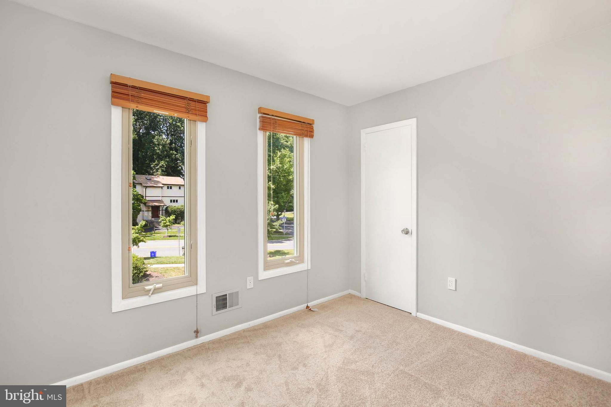 2002 Dundee Road Rockville, MD 20850 - Photo 21 of 39 Gallery Image 21