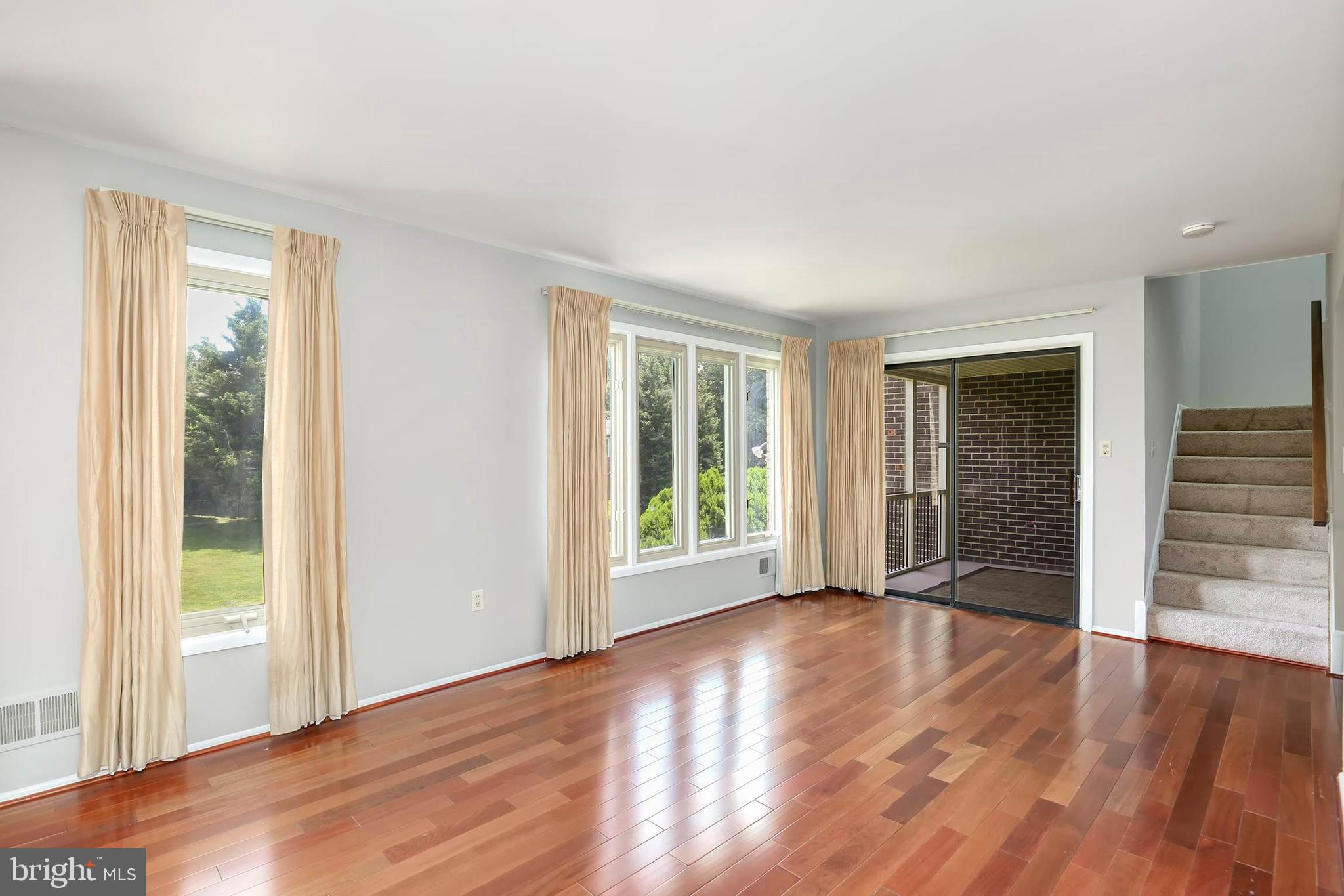2002 Dundee Road Rockville, MD 20850 - Photo 6 of 39 Gallery Image 6