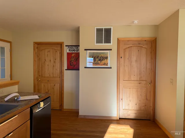 $499,900 | 127 North Powell Creek Road, Fairfield, ID 83327