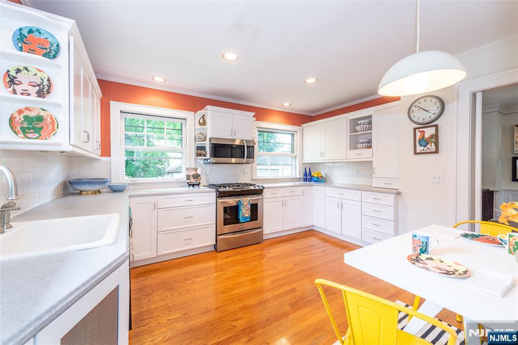 33 Prescott Avenue Glen Ridge, NJ 07028 - Photo 9 of 17