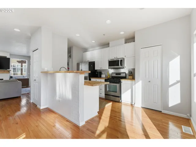 $475,000 | 8590 Southwest 147th Terrace, Unit 103, Beaverton, OR 97007