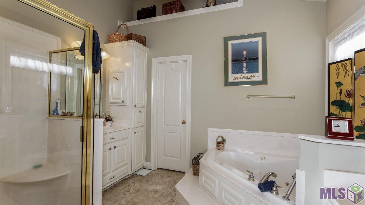 5427 Heidis Place Baton Rouge, LA 70817 - Photo 16 of 26 Gallery Image 16