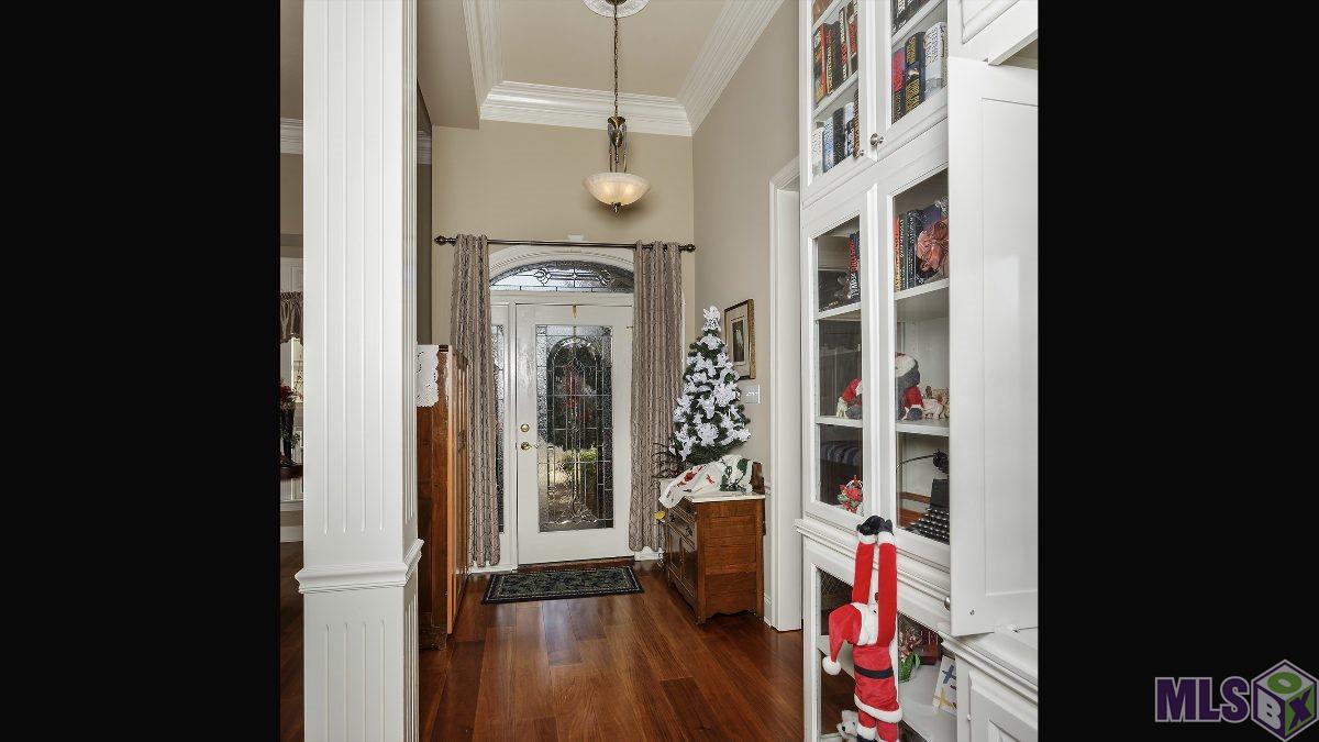 5427 Heidis Place Baton Rouge, LA 70817 - Photo 4 of 26 Gallery Image 4