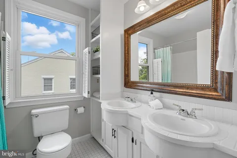 $720,000 | 4812 Fairfax Drive, Arlington, VA 22203