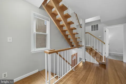 $720,000 | 4812 Fairfax Drive, Arlington, VA 22203