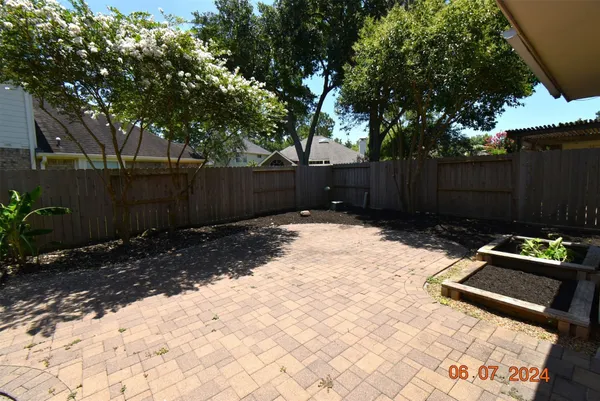 $2,550 | 1626 Diamond Brook Drive, Houston, TX 77062