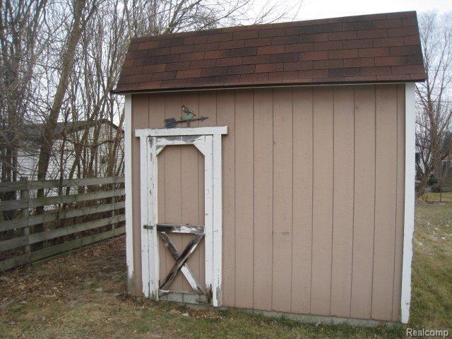 15421 Colbert Street Romulus, MI 48174 - Photo 6 of 6 Shed in Back