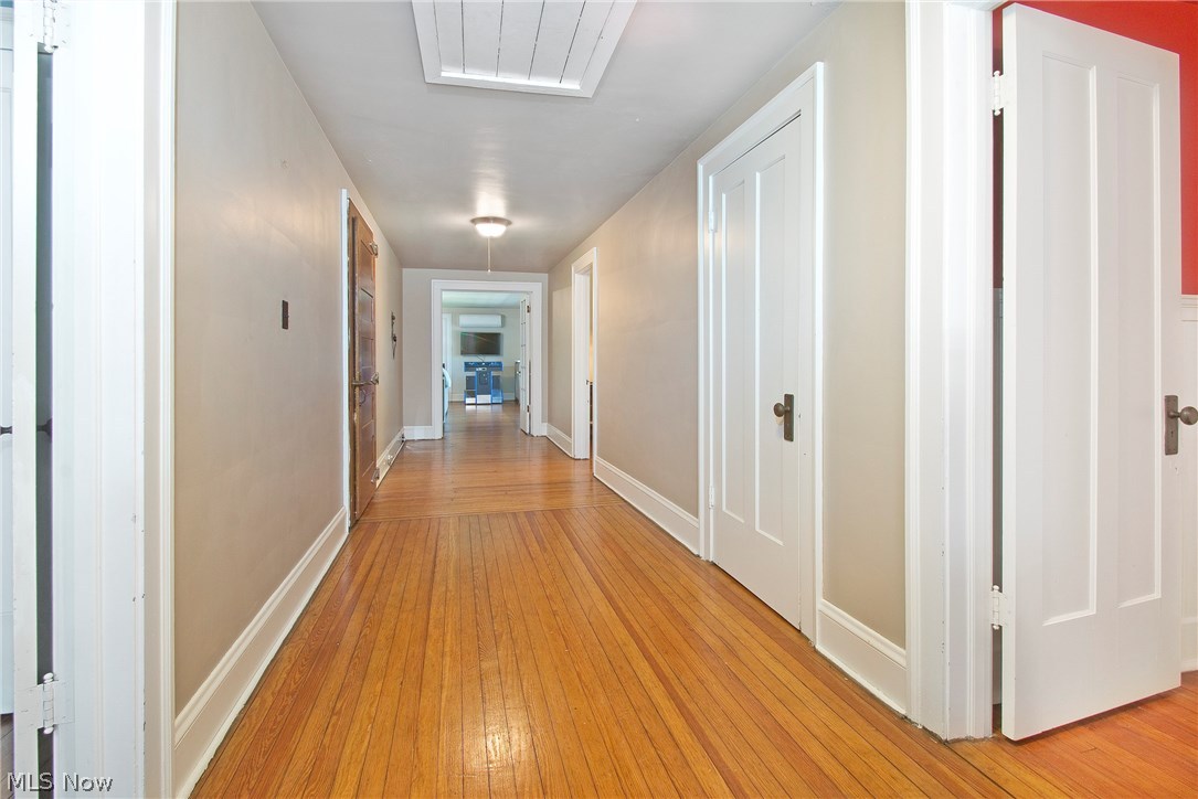 2677 Berkshire Road Cleveland, OH 44106 - Photo 28 of 35