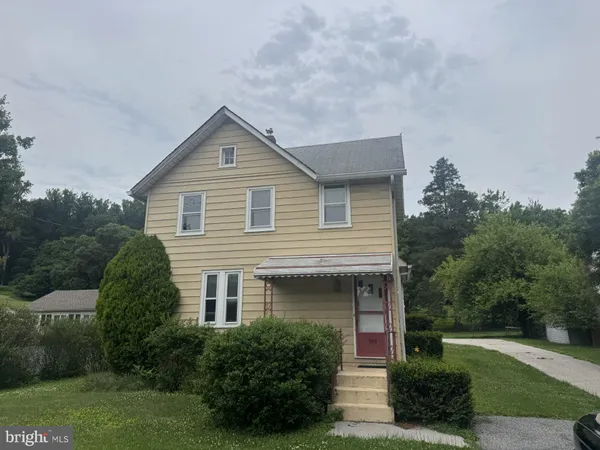 $1,995 | 508 Warren Road, Cockeysville, MD 21030