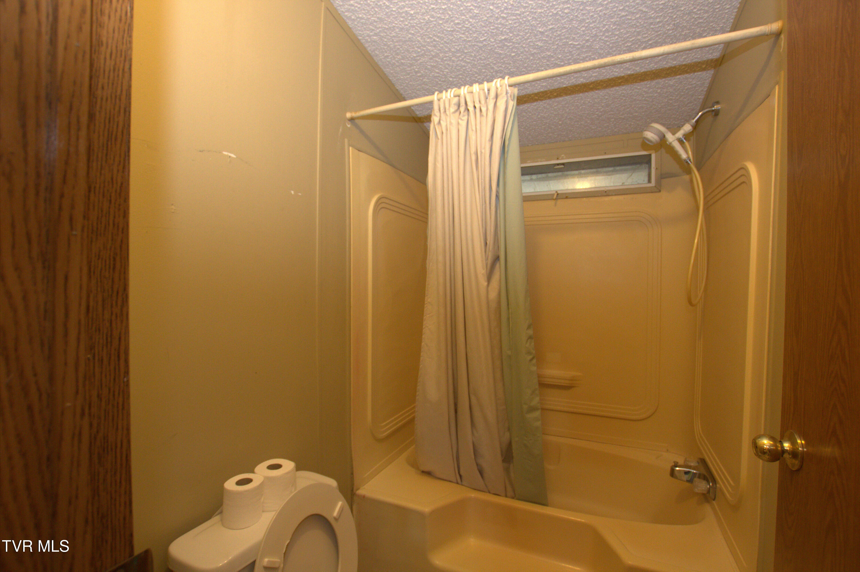 421 Haw Ridge Road Piney Flats, TN 37686 - Photo 29 of 36 IMG_8152