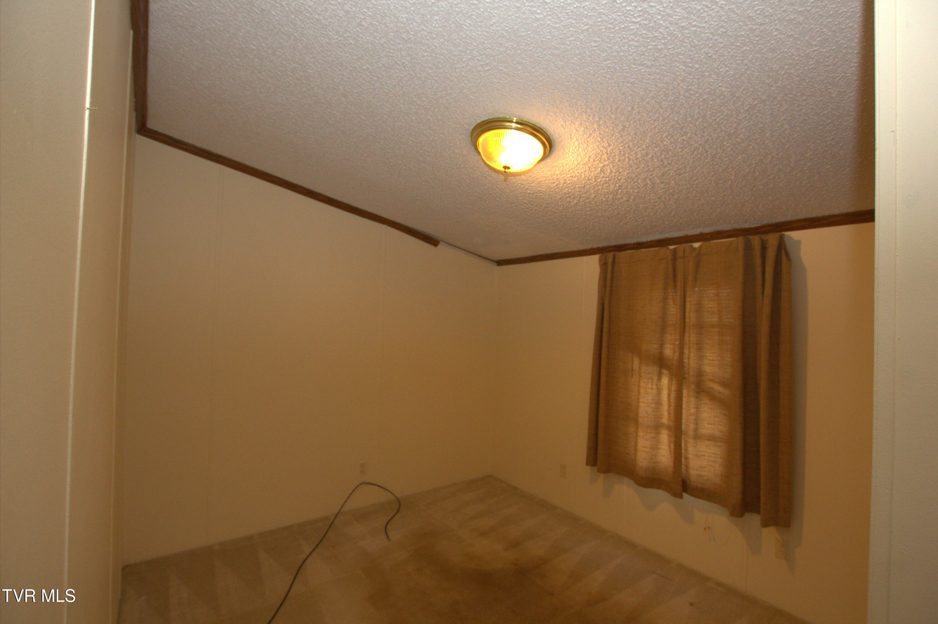 421 Haw Ridge Road Piney Flats, TN 37686 - Photo 34 of 36 IMG_8155