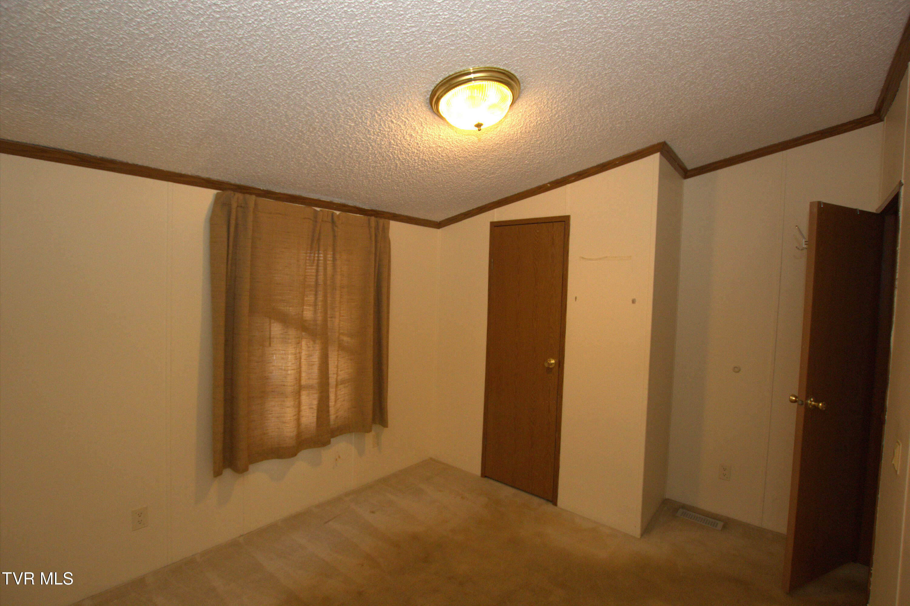 421 Haw Ridge Road Piney Flats, TN 37686 - Photo 35 of 36 IMG_8156