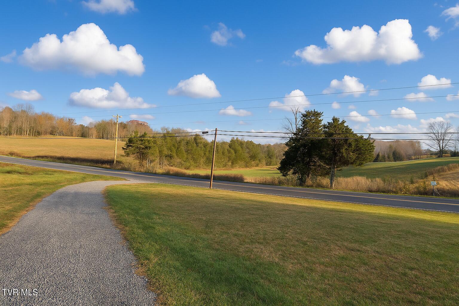 421 Haw Ridge Road Piney Flats, TN 37686 - Photo 4 of 36 1000031883