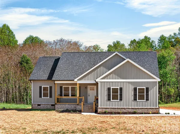 $375,000 | 144 Tranquility Lane, Harmony, NC 28634