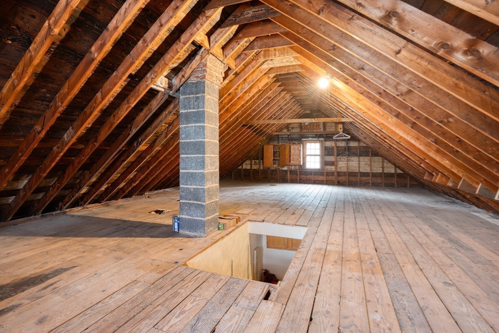 142 Amherst Street Ludlow, MA 01056 - Photo 23 of 34