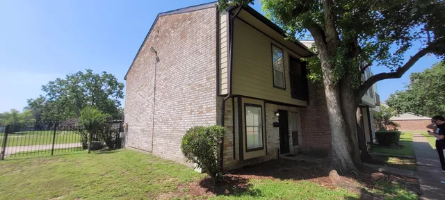 $1,650 | 6374 Creekbend Drive, Houston, TX 77096