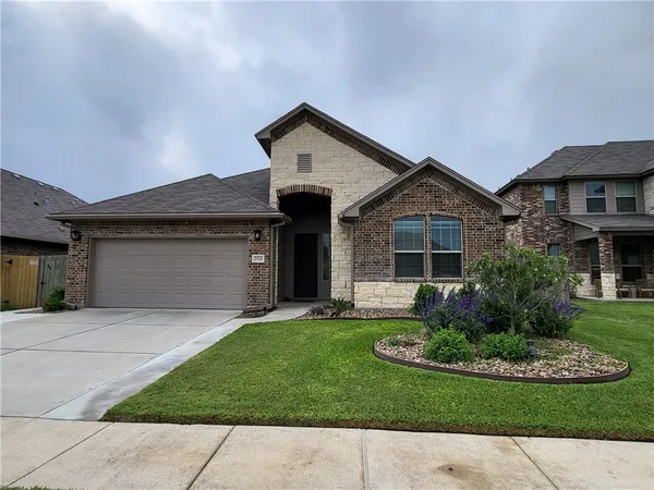 $2,995 | 2526 Las Estrellas Street, Corpus Christi, TX 78414