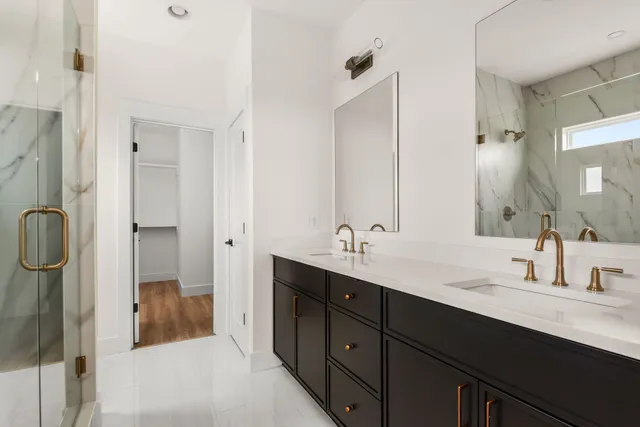 $3,250 | 1125 38th Avenue North, Nashville, TN 37209