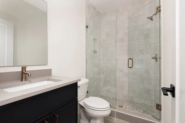 $3,250 | 1125 38th Avenue North, Nashville, TN 37209