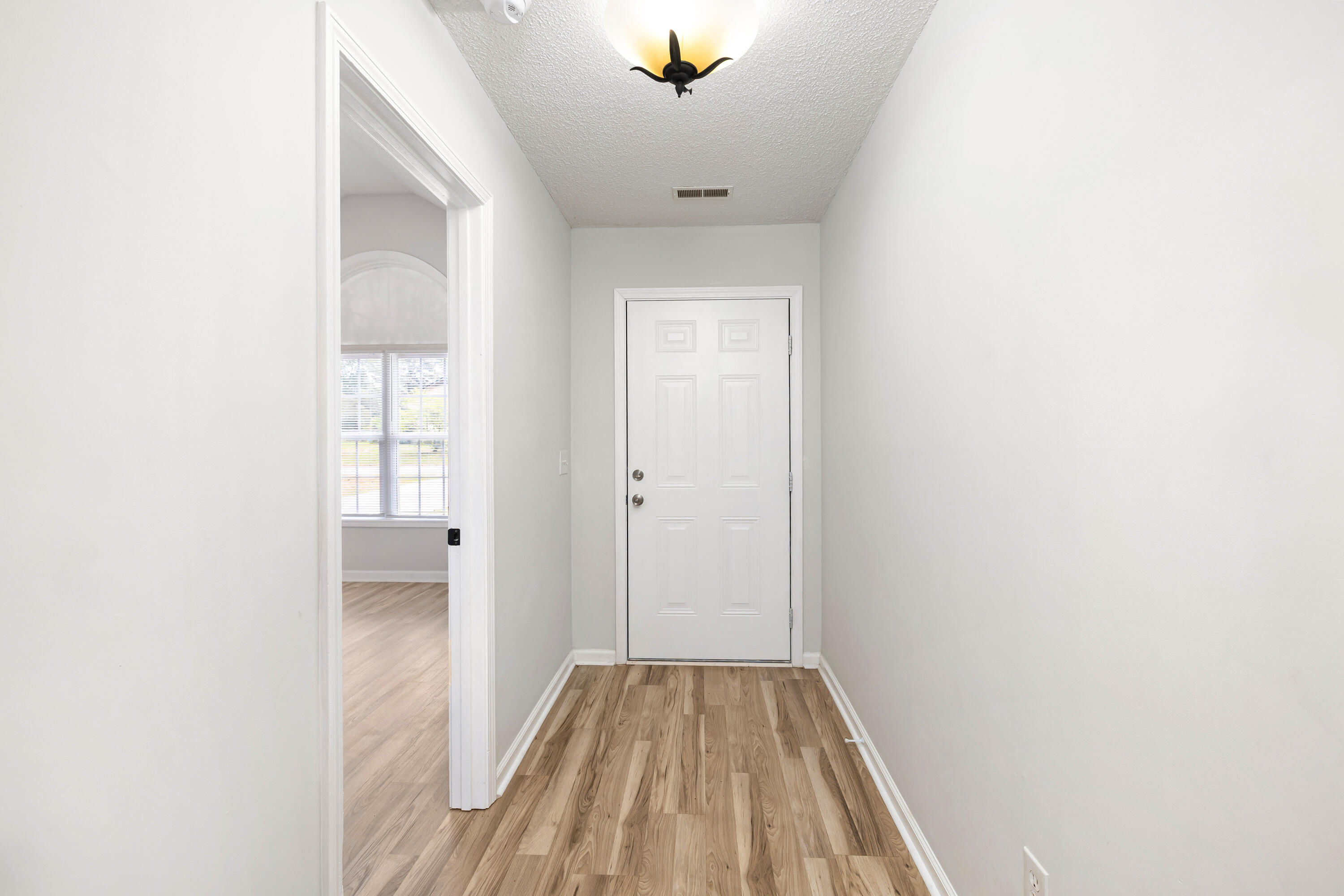 1053 Decatur Street Sumter, SC 29150 - Photo 8 of 28 08