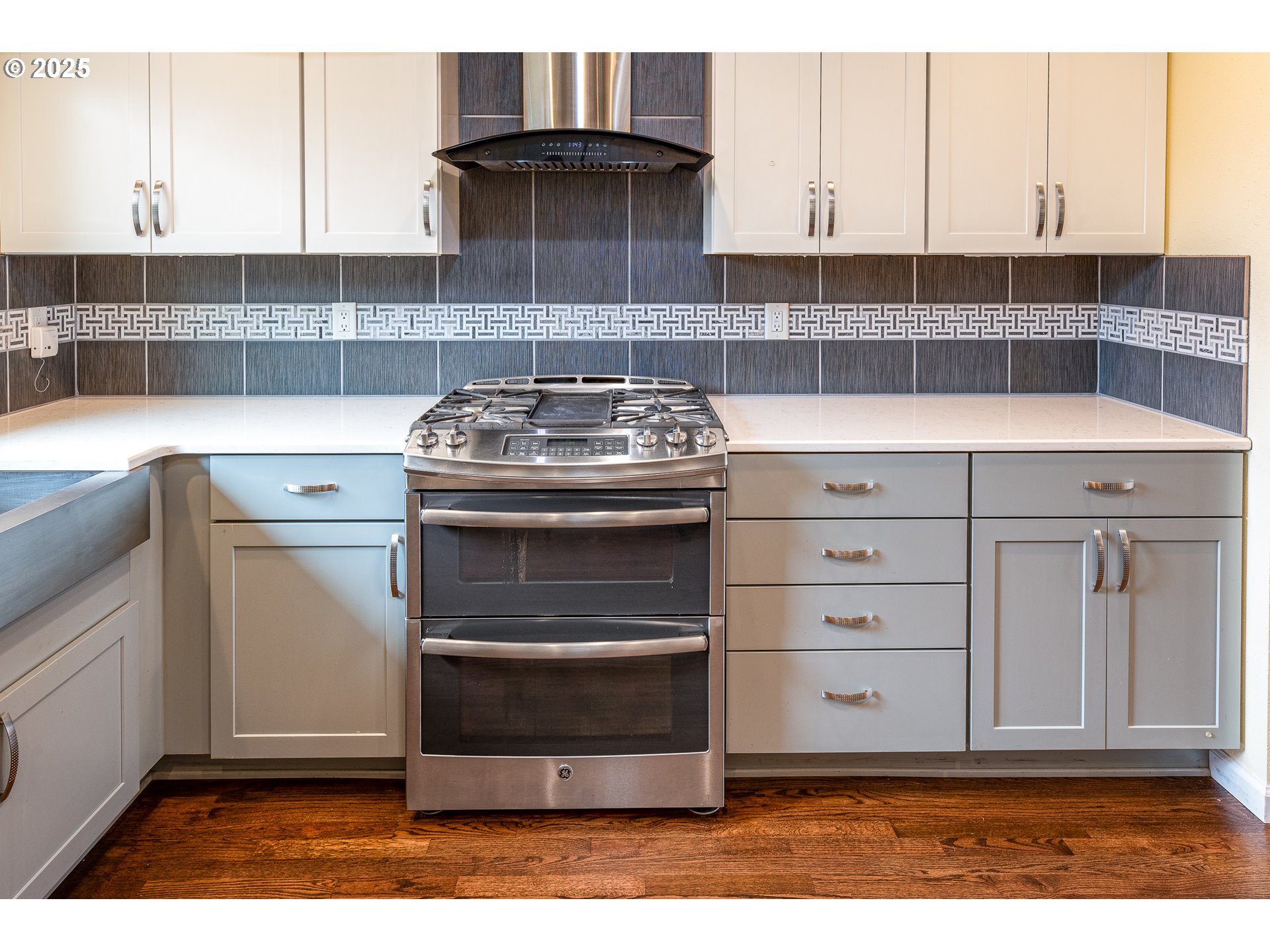 699 Sterling Drive Eugene, OR 97404 - Photo 18 of 45 Kitchen