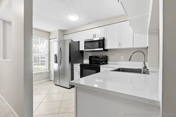 $2,300 | 5380 Jubilee Way, Unit 200, Pompano Beach, FL 33063
