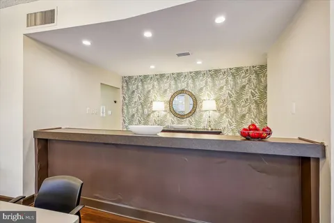 $189,000 | 9039 Sligo Creek Parkway, Unit 606, Silver Spring, MD 20901