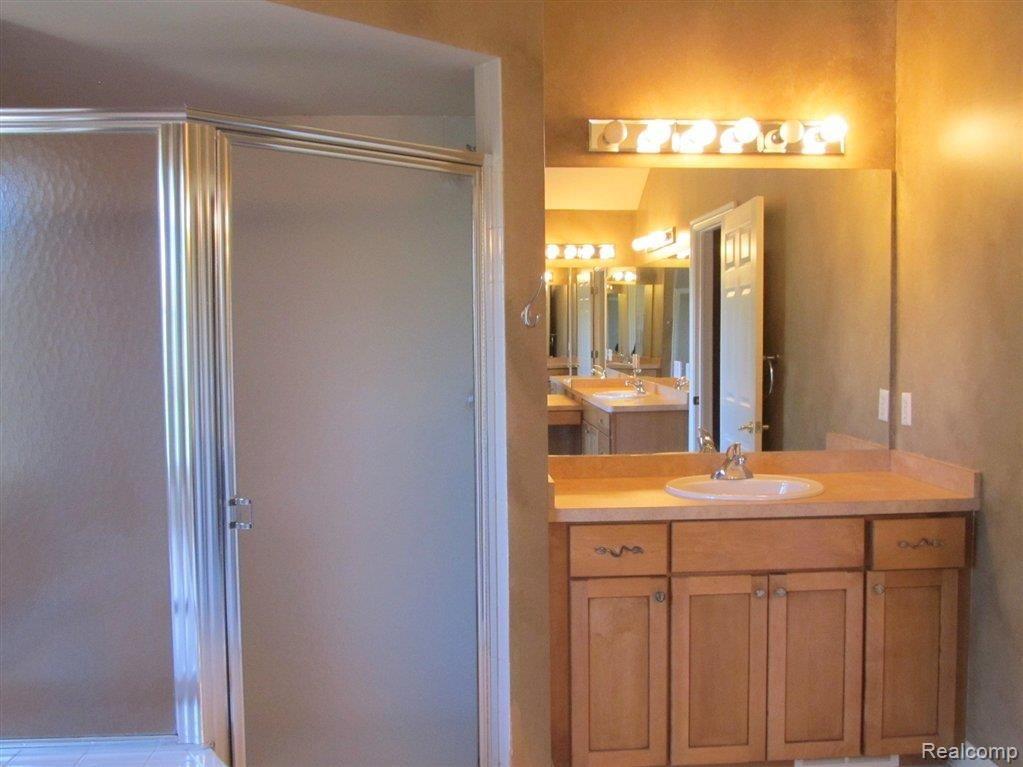 48468 Inveraray Road Canton, MI 48188 - Photo 19 of 22 Master Bathroom