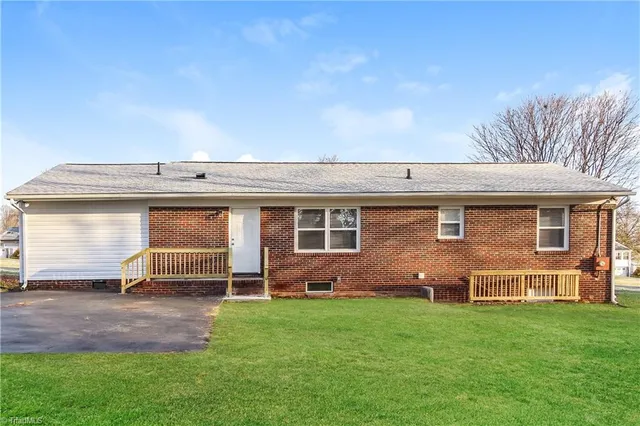 $1,745 | 936 Rock Spring Drive, Winston-Salem, NC 27105