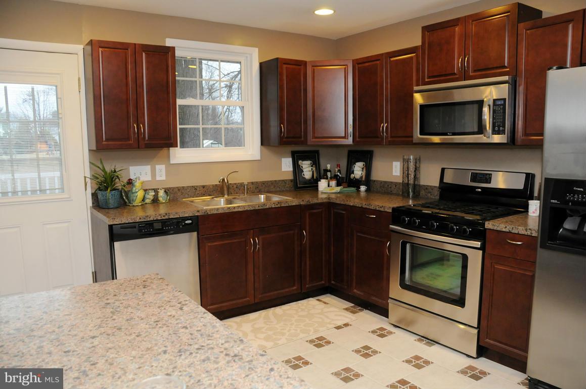 5530 Montgomery Road Ellicott City, MD 21043 - Photo 6 of 30 Kitchen