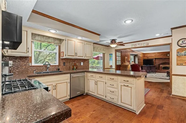 $545,000 | 13212 West 84th Street, Lenexa, KS 66215