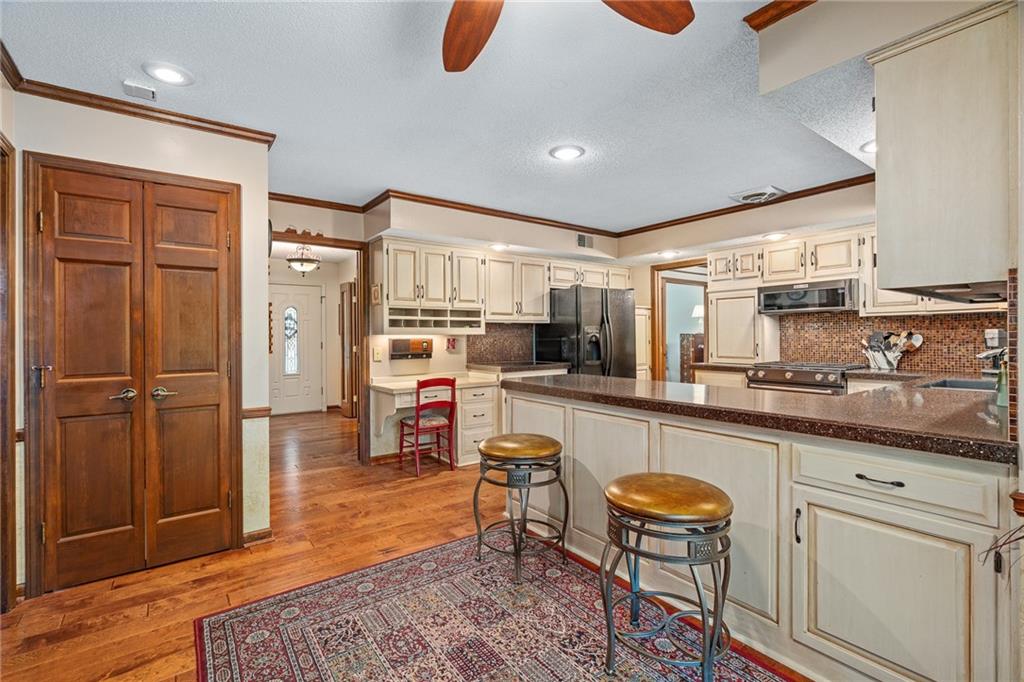 13212 West 84th Street Lenexa, KS 66215 - Photo 16 of 58