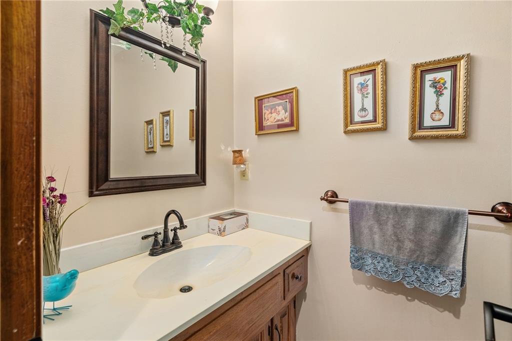 13212 West 84th Street Lenexa, KS 66215 - Photo 24 of 58