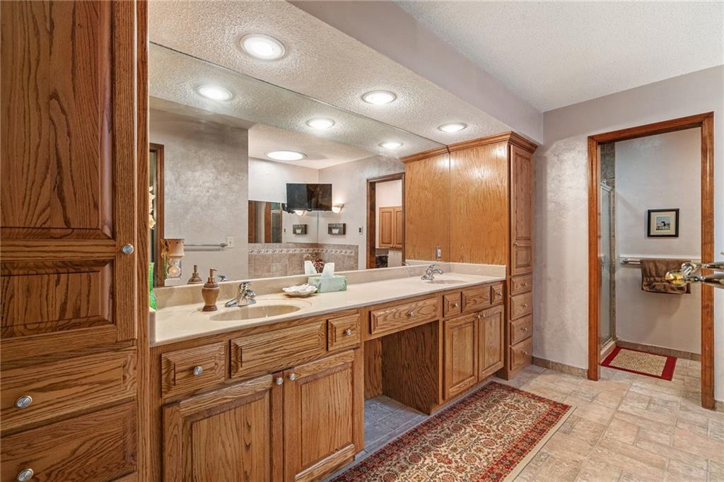 13212 West 84th Street Lenexa, KS 66215 - Photo 30 of 58