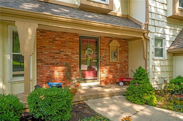 $545,000 | 13212 West 84th Street, Lenexa, KS 66215